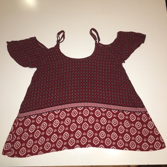 Abercrombie and Fitch Could Shoulder Top XS - Picture 2 of 7